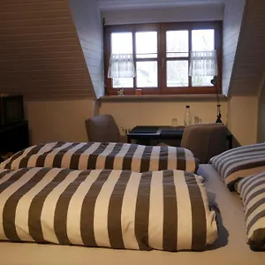 Homestay Ruhiges Naehe Messe Mit Wallbox