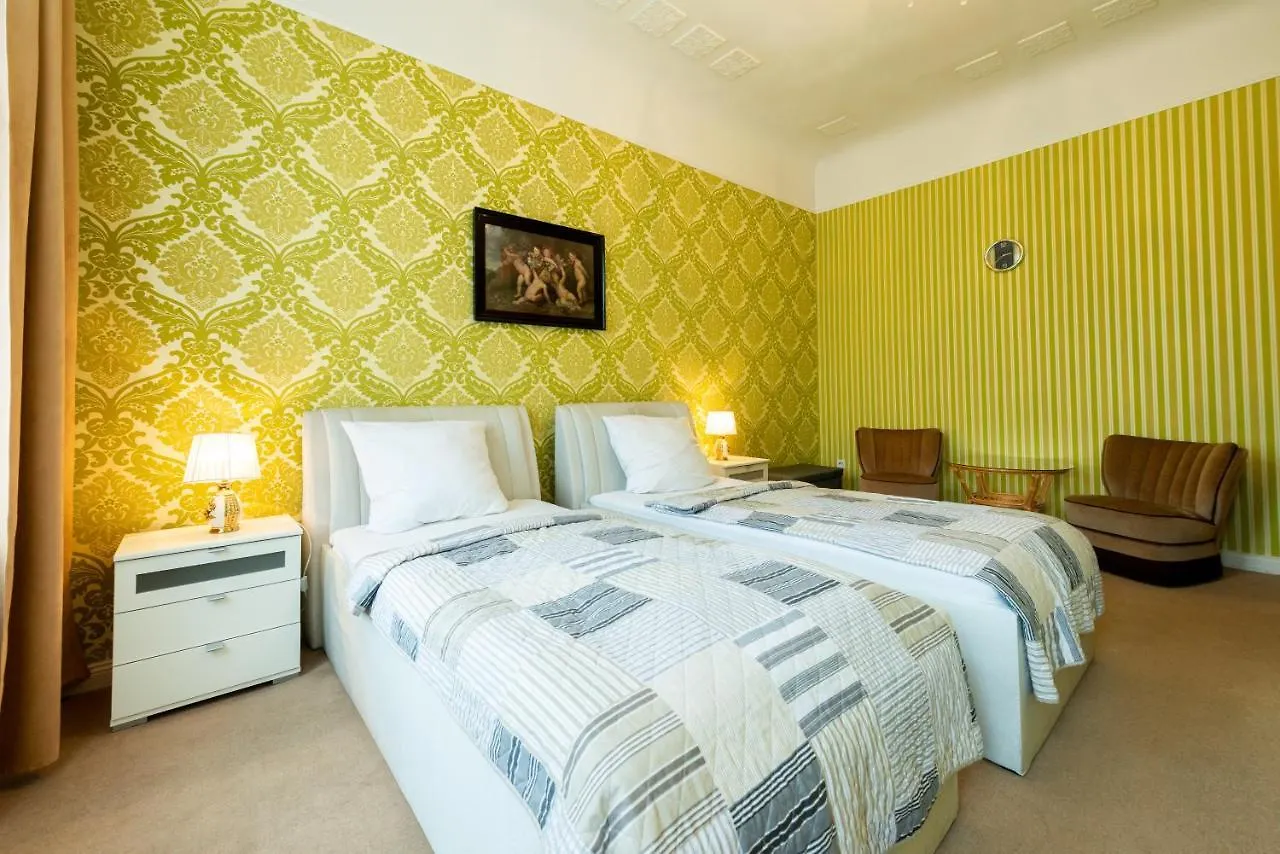 Hotel Pension Dahlem Berlin 3*,